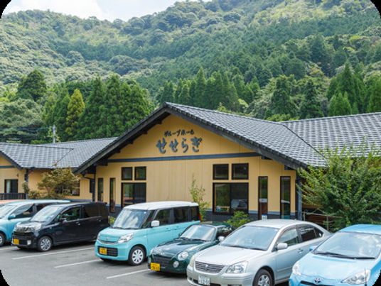 緑豊かな地域の建物