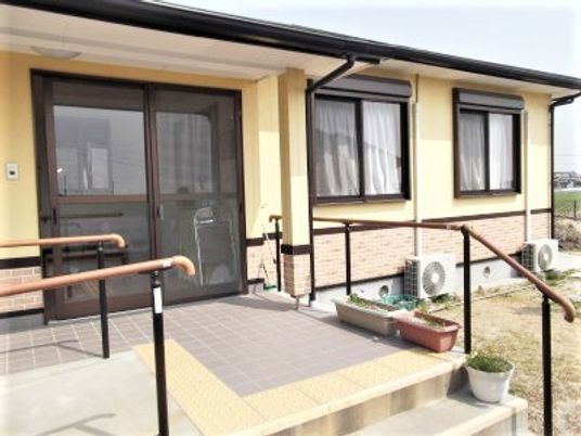 バリアフリーの入口施設