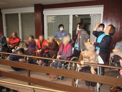 交流が楽しめるテラス