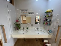 清潔な洗面台