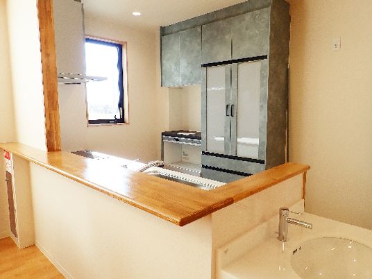 清潔なキッチンスペース