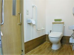 バリアフリートイレ