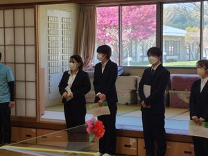 明るい和室の見学会の様子  