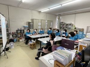 ヘルパーステーション からっとの外観