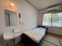 洗面台付きの居室  