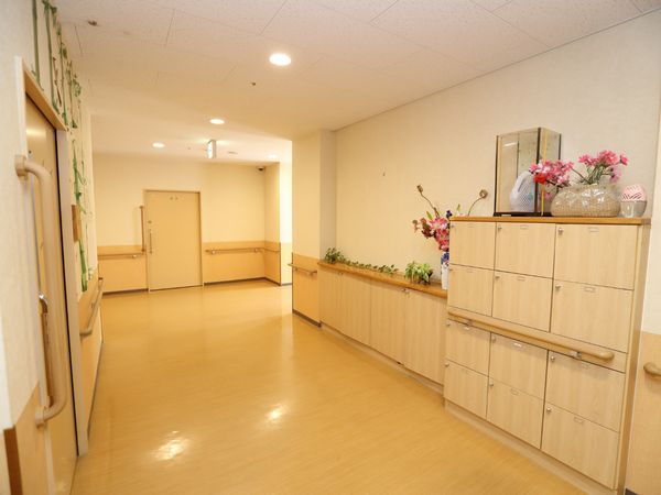 廊下の整った設備