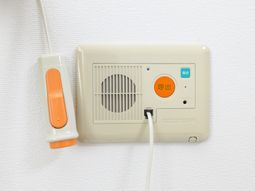 コール機器とスピーカー