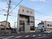 現代的な建物の外観