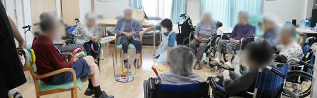 車椅子の方々の集まり
