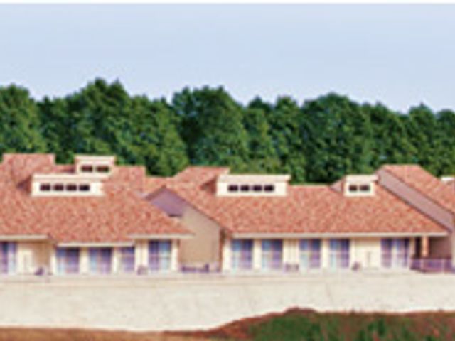 落ち着きのある施設外観 外観 広々とした敷地に建つ、自然に囲まれた落ち着いた建物です。過ごしやすい環境をご提供します。