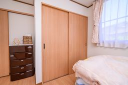 居室の明るい空間