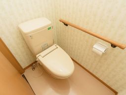 配慮されたトイレ設備