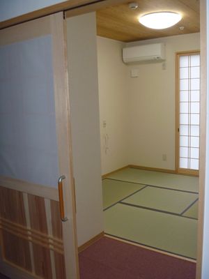 和の趣を感じる居室