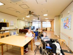 居心地の良い食堂と利用者