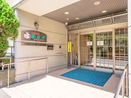清潔なエントランス風景