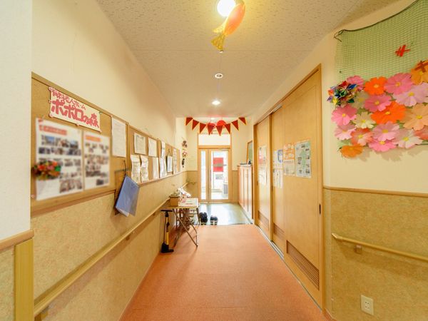 温かみのある廊下
