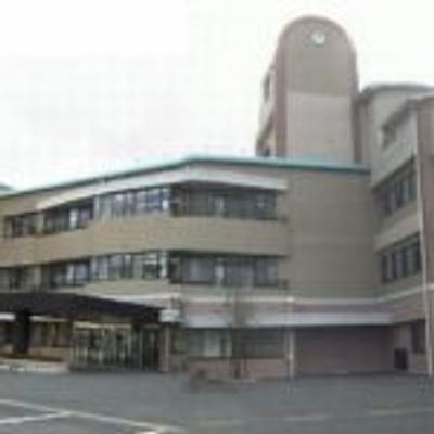 落ち着いた建物外観  