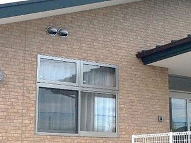 温かみのある外観 外観 温かみの感じられるレンガ調の外壁が、安心感を与える施設です。快適な環境で働けます。