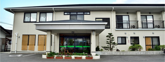 落ち着いた建物外観