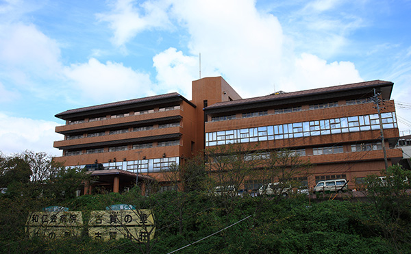 医療法人和仁会 介護老人保健施設 中の里の外観