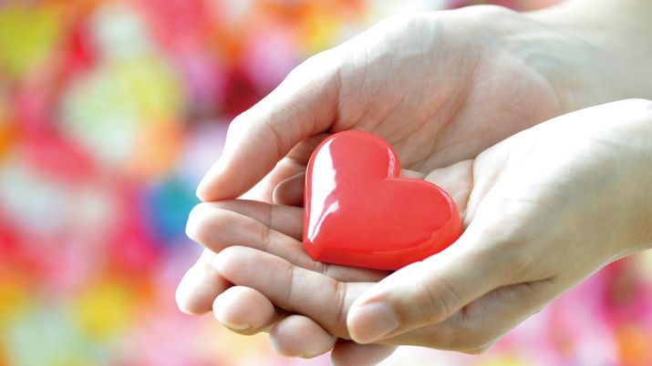 手の上のハート