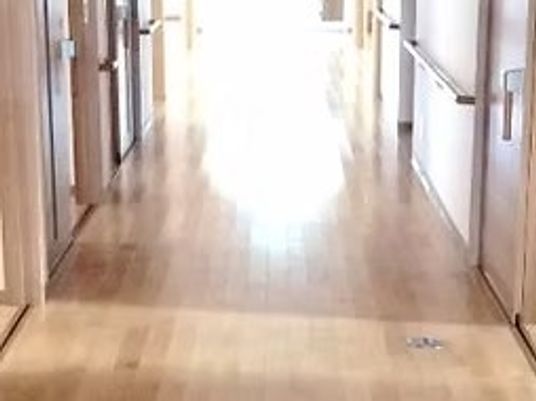 明るい廊下  