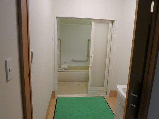 浴室の入り口