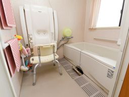 バリアフリー浴室設備