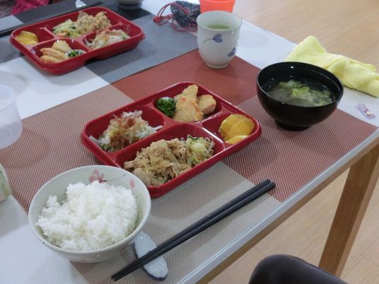 豊かな食事を楽しめる食堂