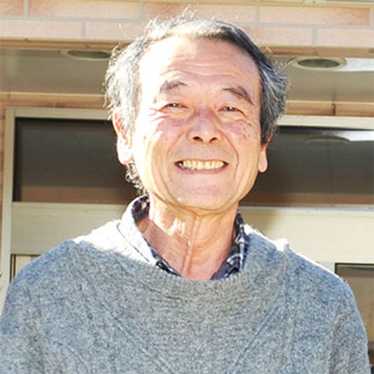 笑顔の男性