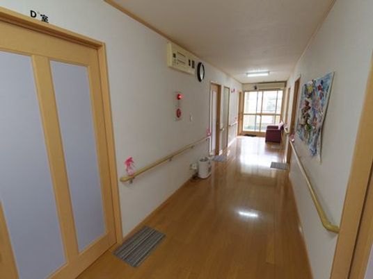 清潔感のある廊下