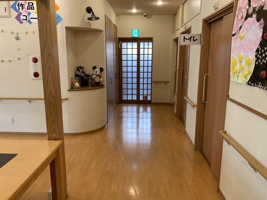 明るい廊下