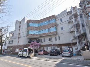 多階層建物の外観