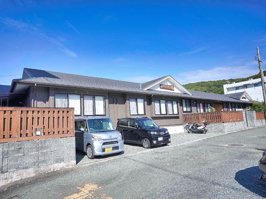 和風佇まいの外観