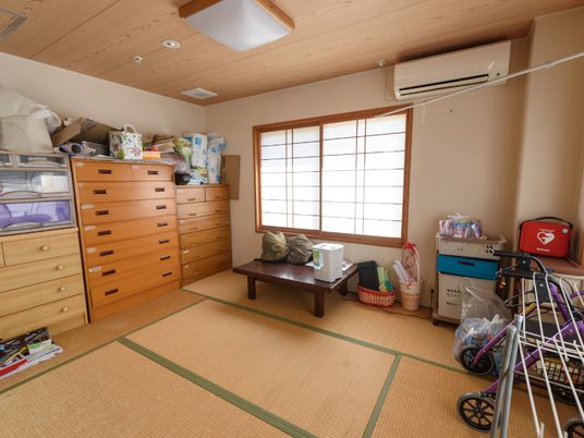和室の居室風景