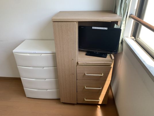 窓辺の収納家具