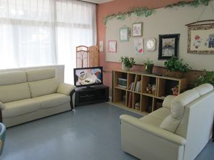明るいリビング  