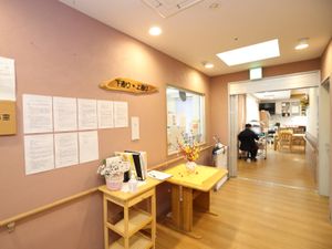 廊下末尾の食堂の入口