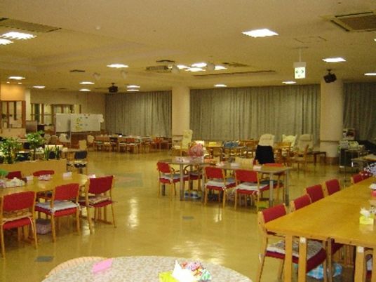 広い食堂  