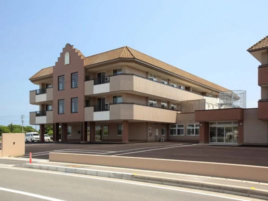 外観の建物前  