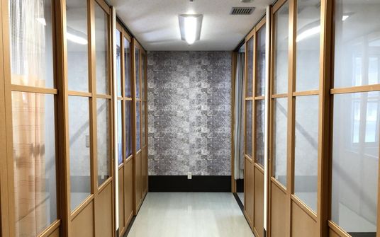 明るい廊下  