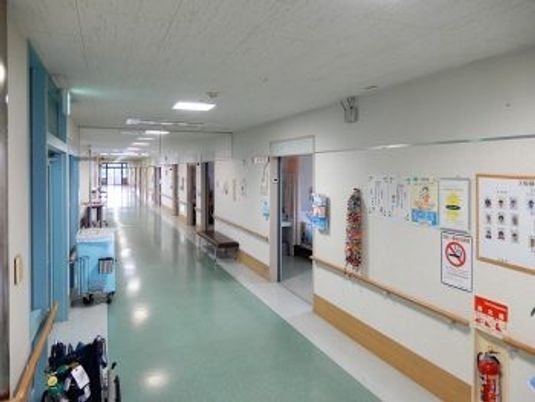 明るい廊下  