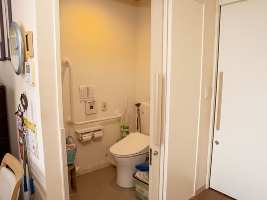 手すり付きトイレ空間