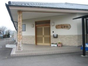 落ち着いた玄関エントランス