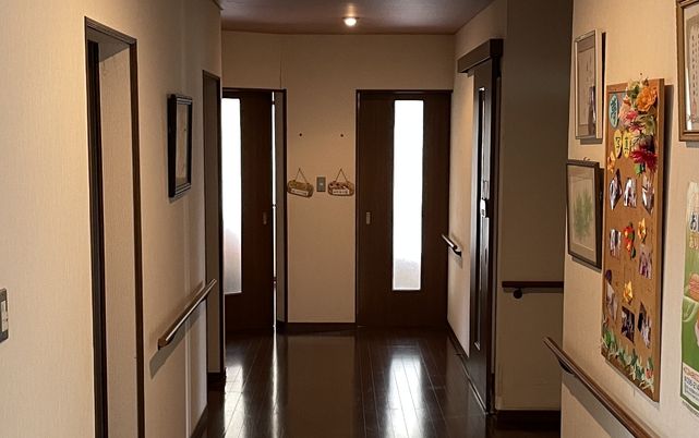 温かみのある廊下