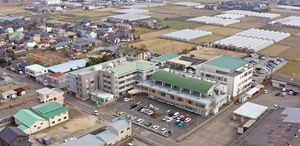広々とした外観