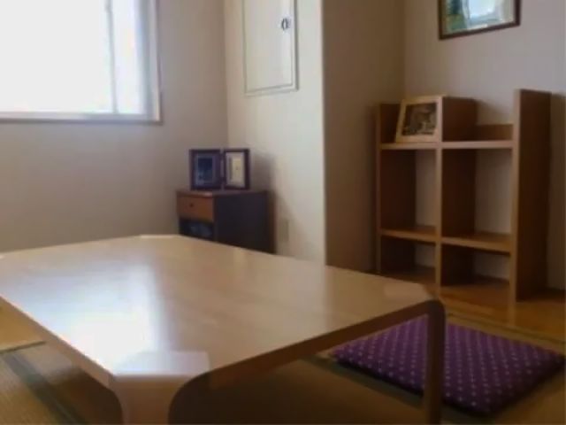 明るい和室の居室 和室 広々とした居室には、落ち着きある和の空間が広がります。日々の生活でゆったりと寛げる場所です。