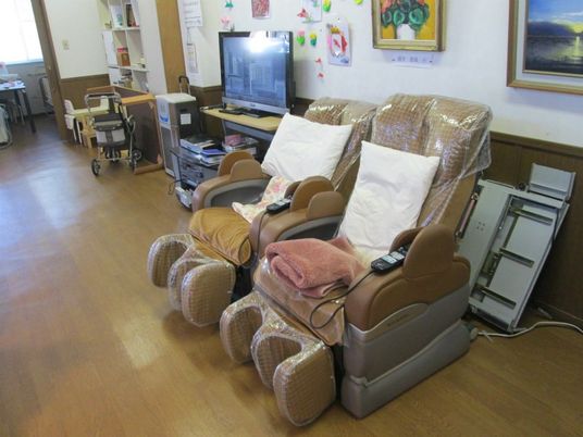 リビングのマッサージ椅子  