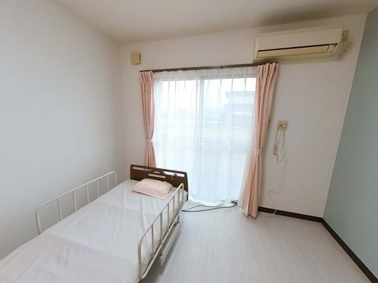 明るい空間の居室