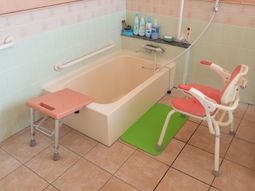 バリアフリー浴室設備